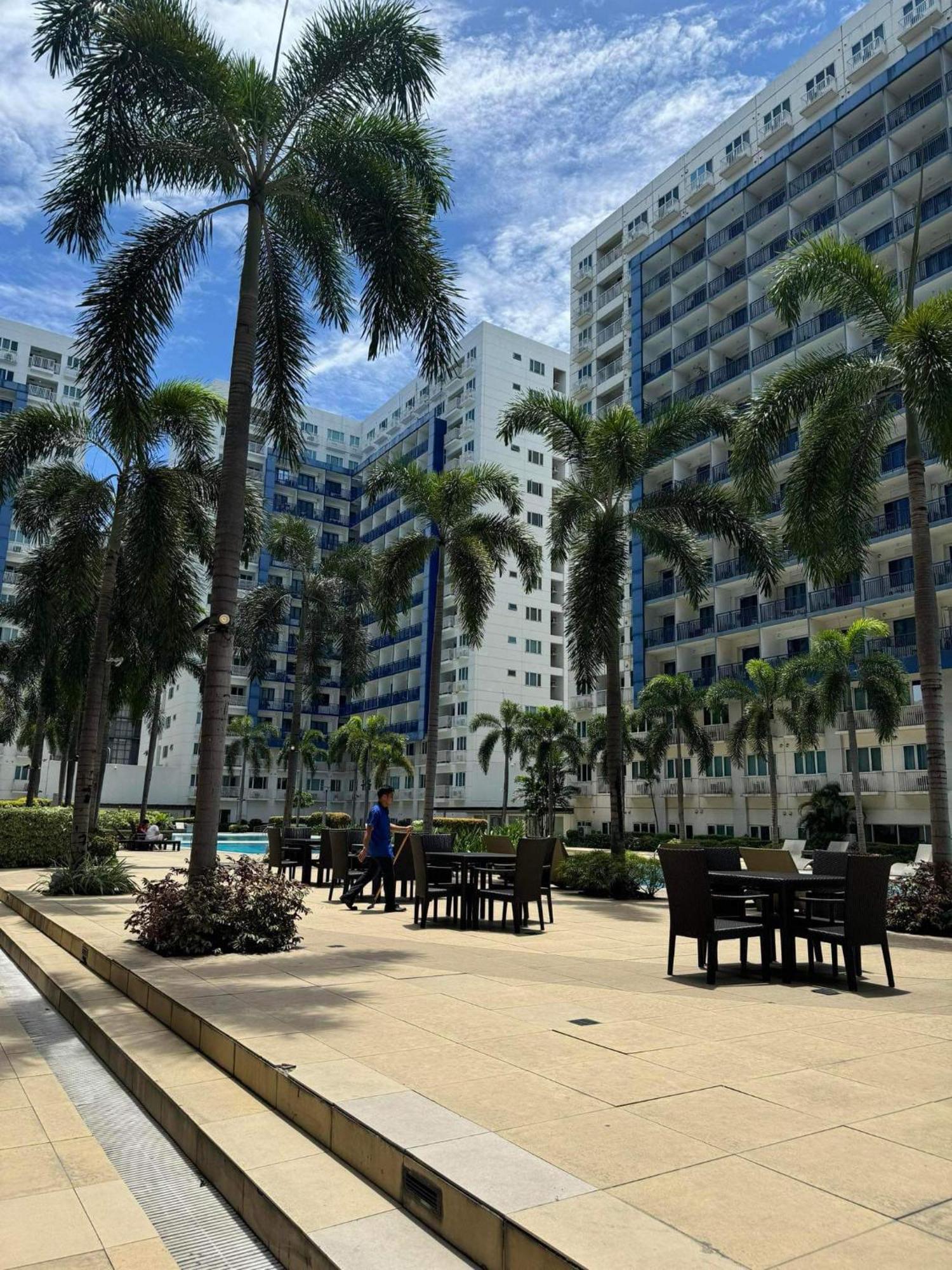 Sea Residences Jeremiah2911 Манила Экстерьер фото